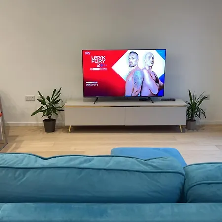 Modern 4 Bed Town House Casa de Férias Bristol