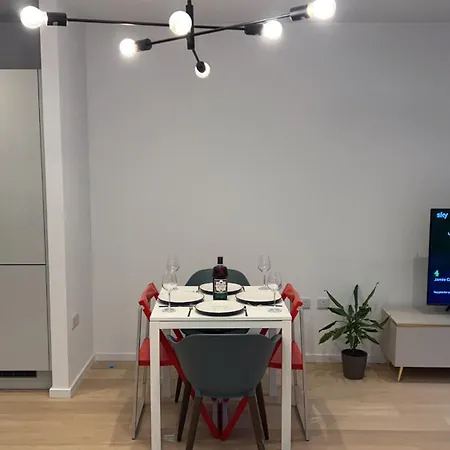 Modern 4 Bed Town House Bristol