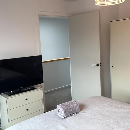 Modern 4 Bed Town House Hébergement de vacances *